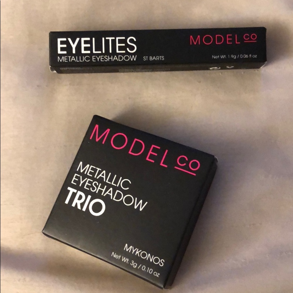 Model co  eye shadow duo